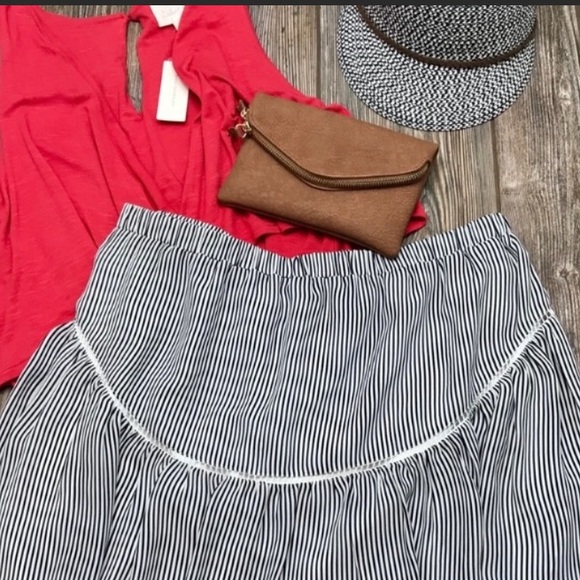 Antik Kraft Handbags - NEW Antik Kraft Crossbody gorgeous brown leather.